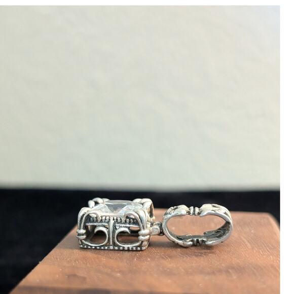 Vtg Designer Silpada "Uptown" CZ Sterling Silver Fleur de Lis Enhancer Pendant - Picture 5 of 8